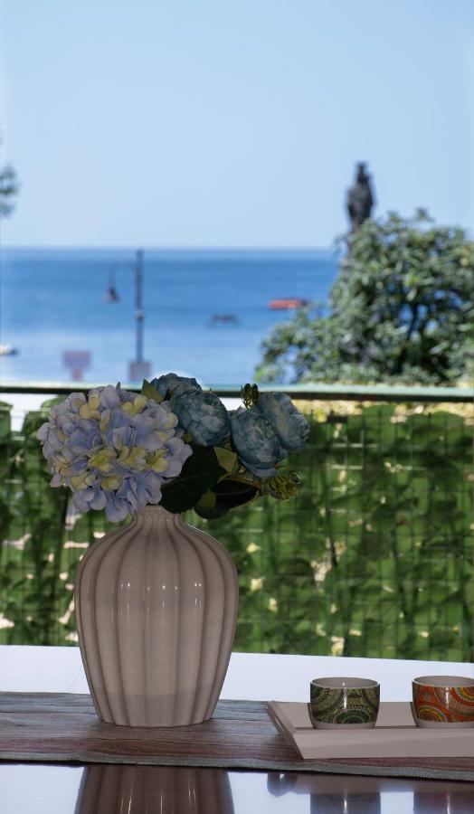 Vila Uno Sguardo Sul Mare Maiori Exteriér fotografie