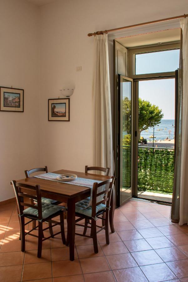 Vila Uno Sguardo Sul Mare Maiori Exteriér fotografie